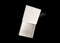 جعبه هدیه مغناطیسی جامد برای لباس پوشاک پارچه سخت ورقه ورقه براق تامین کننده
