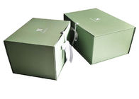 جعبه هدایای کاغذی سبز سبک سبد بسته بندی برای بسته بندی لباس تامین کننده